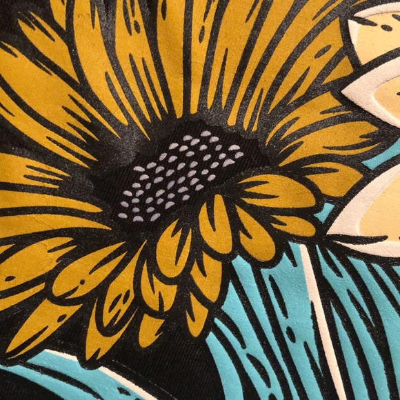 NWT GSTR Grow Where You’re Planted Shirt. Unisex Top. Black with teal & yellow - Picture 9 of 14